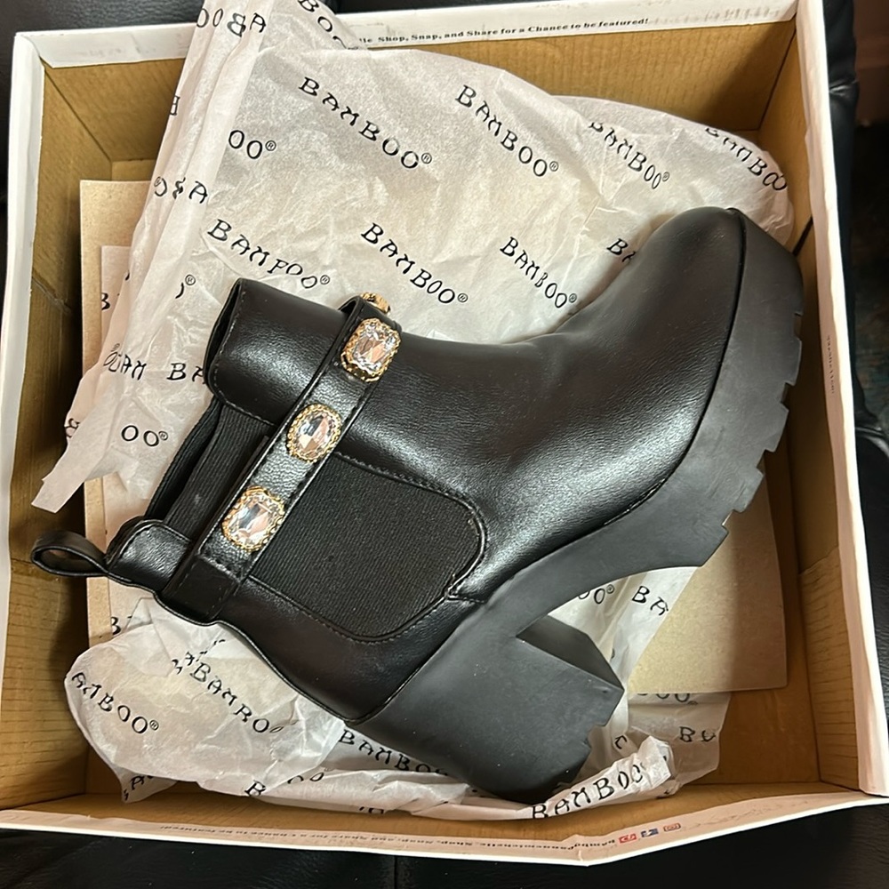 Bamboo Vista Booties